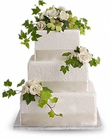 Roses and Ivy Cake Decoration