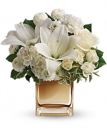 Starlit Kisses by Teleflora