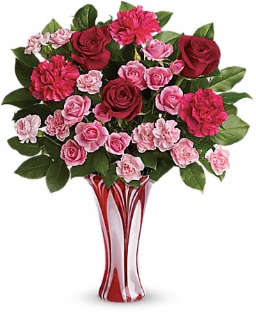 Teleflora's Swirls Of Love Bouquet