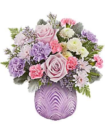 Teleflora's Dreamy Blooms Bouquet