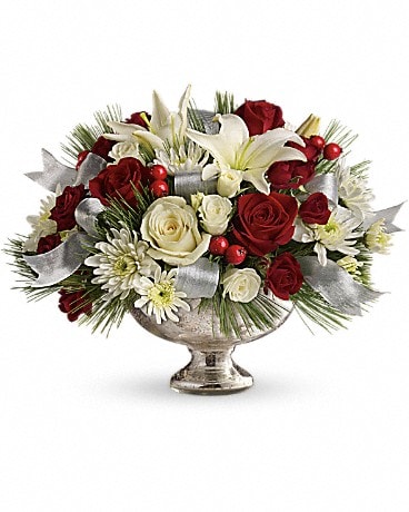Teleflora's Season's Finest Centerpiece