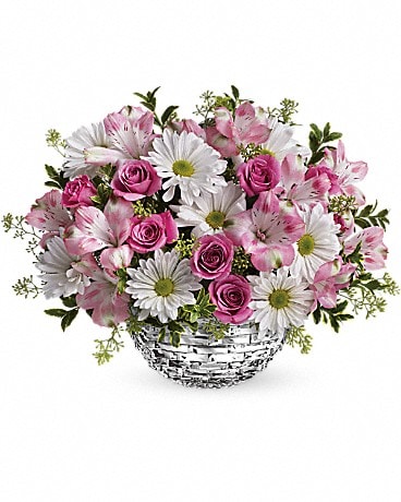 Teleflora's Facets Of Spring Centerpiece