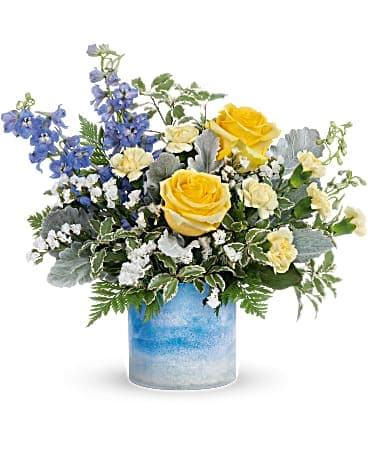Teleflora's Seaside Dreams Bouquet