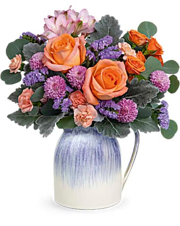 Teleflora's Delightful Petals Bouquet