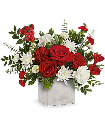 Teleflora's Loves Me Bouquet